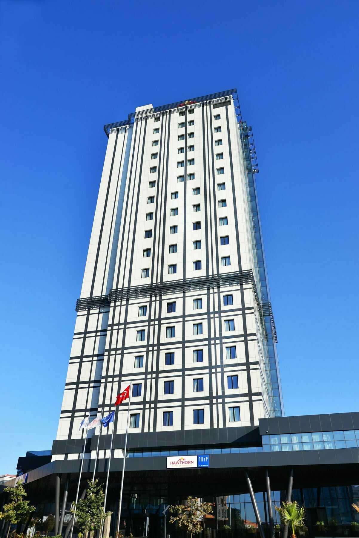 Tryp By Wyndham Istanbul Basin Ekspres Hotel Luaran gambar The hotel in 2019