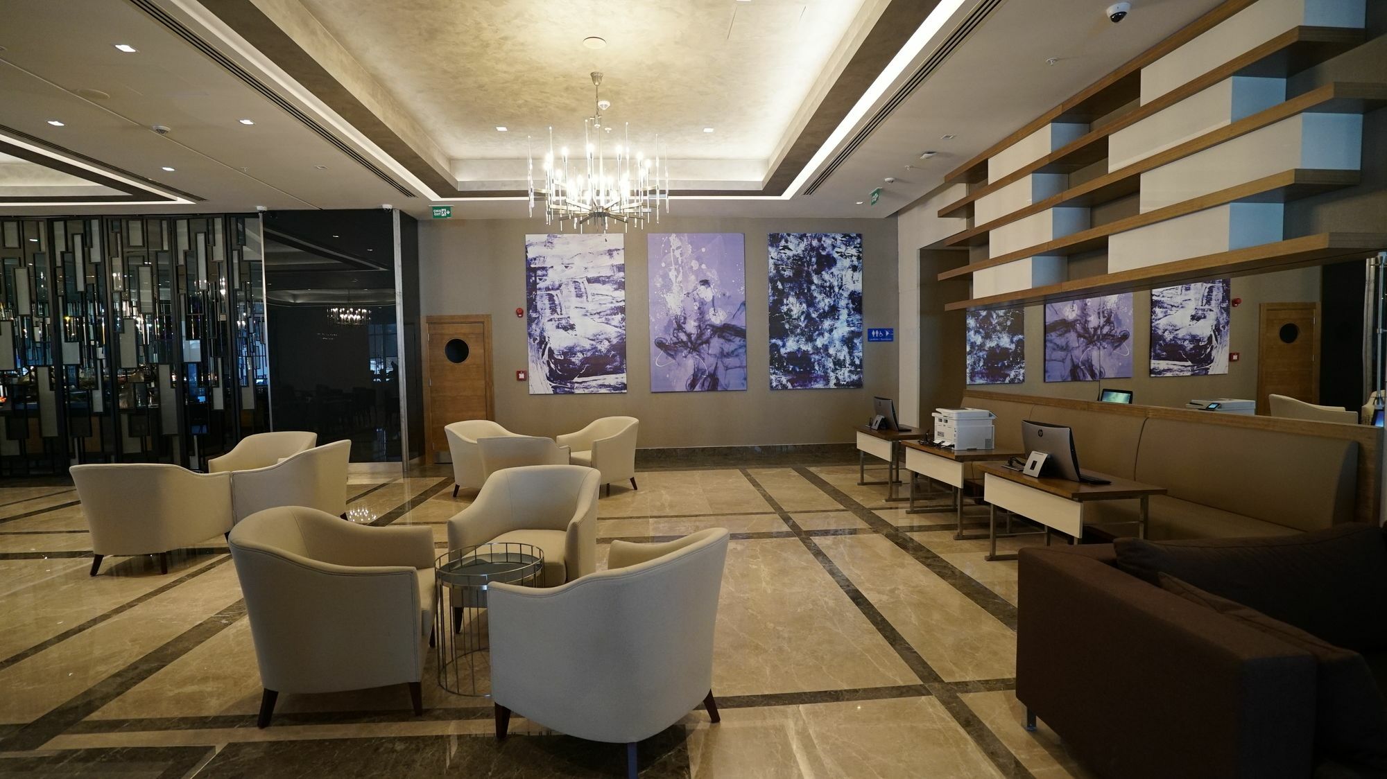 Tryp By Wyndham Istanbul Basin Ekspres Hotel Luaran gambar Business Center